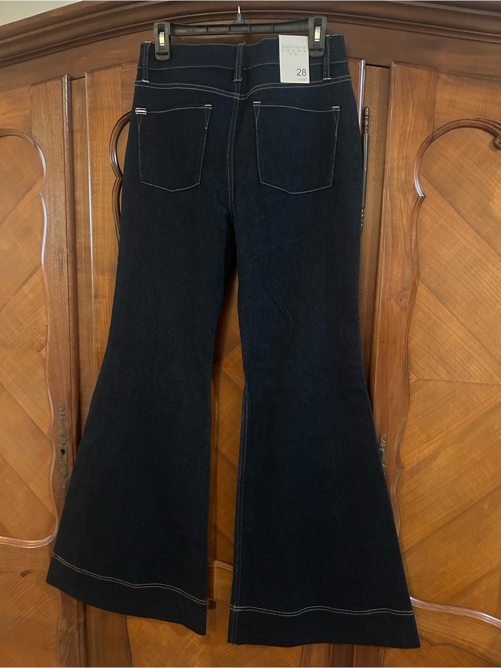 NWT Alice + Olivia High-Rise Black Flared Women's Jeans Size 28 # 2002 - Picture 5 of 6
